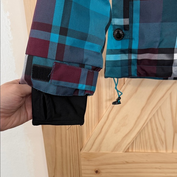 Powder Room Jacket, Global Program - Picture 6 of 14